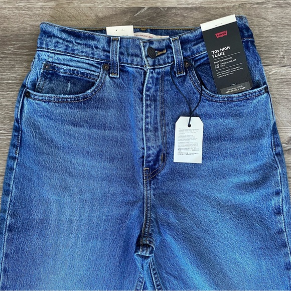 MSRP $108 NWT 25x32 Levi’s 70s High Rise Flare Bell Bottom Jeans In Sonoma Walks - Picture 2 of 12
